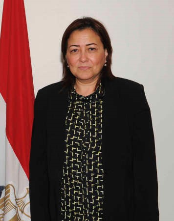 رئيسة البعثة القنصلية بالكويت هويدا عصام ﻿