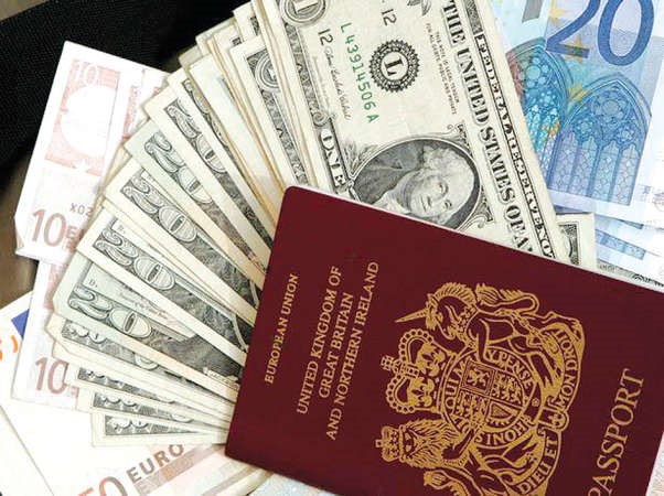 9 نصائح لتوفير المال خلال قضاء عطلتك بالخارج