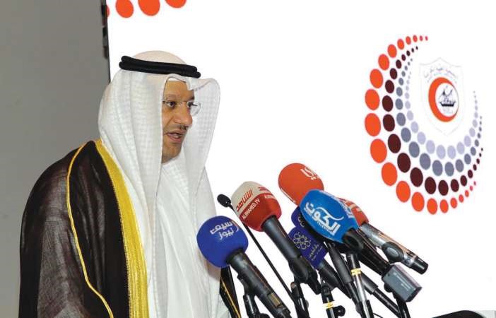د علي العبيدي متحدثا خلال المؤتمر