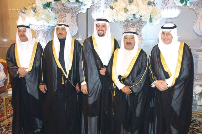 الشيخ ناصر صباح الاحمد والشيخ فهد السعد يباركان