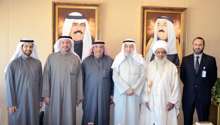 الشيخ محمد الجراح متوسطا كلا من محمد السقا والشيخ علي الجدي والشيخ دخالد المذكور ومصطفى الزلزلة ودعبدالعزيز القصار