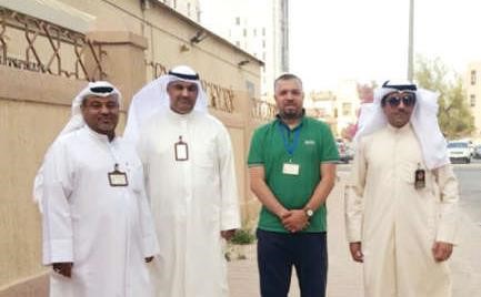 مجموعة من الضباط القضائيين خلال الجولة