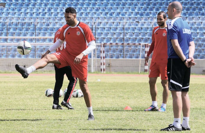 تدريبات الارز على ملعب مجمع بئر حسن التربوي	عدنان الحاج علي﻿