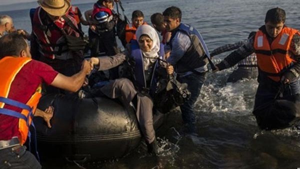 استمرار تدفق اللاجئين على اليونان رغم الاتفاق الأوروبي- التركي