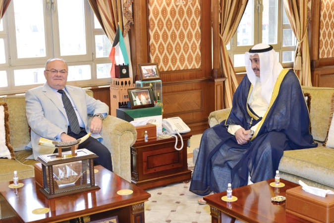 الشيخ فيصل الحمود والسفير اللبناني دخضر حلوة