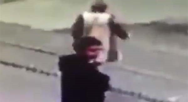 بالفيديو.. امرأة تودع صديقتها قبل لحظات من انفجار اسطنبول