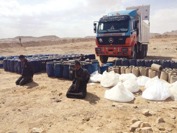 ضبط سيارة نقل محملة بكميات كبيرة من المتفجرات
