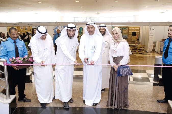 د احمد الاثري مفتتحا الملتقى