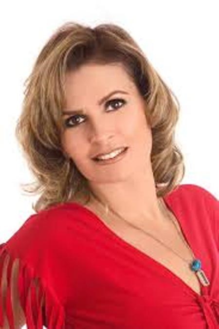يسرا
