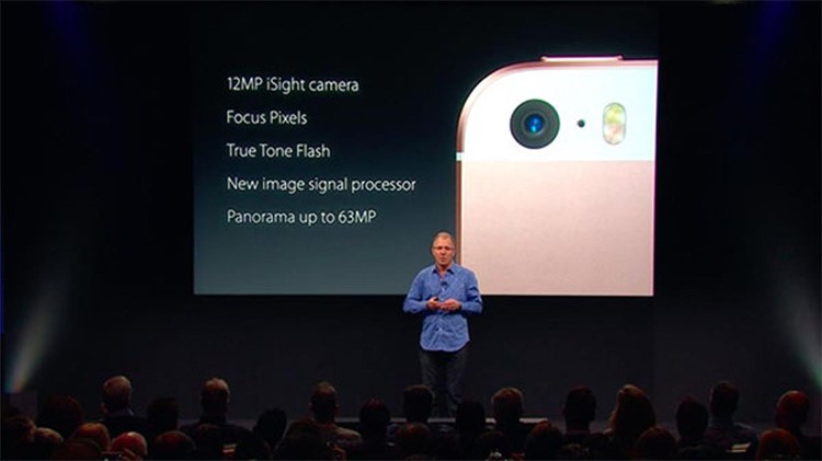 بالفيديو والصور.. آبل تكشف عن الآيفون الصغير iPhone SE