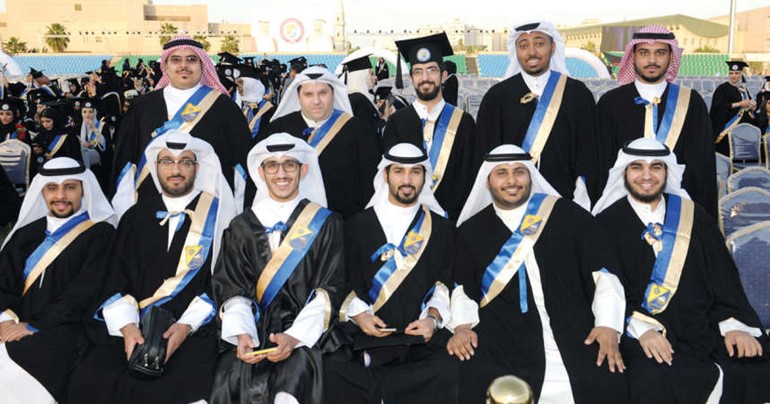جانب من الخريجين