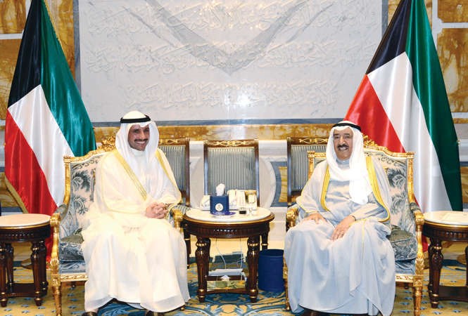 صاحب السمو الامير الشيخ صباح الاحمد مستقبلا رئيس مجلس الامة مرزوق الغانم ﻿