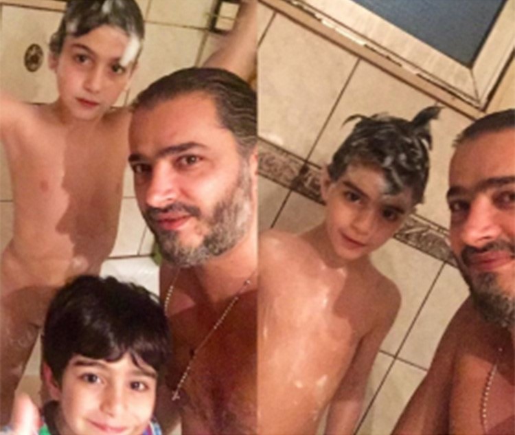 صورة: زوج فنانة لبنانية ينشر صورته اثناء الاستحمام مع ولديه !
