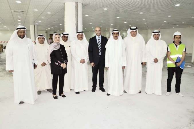 ديوسف العلي متوسطا خالد الشمالي وفواز الشلال ودعبدالله العويصي وسميرة الغريب ودمحمد الزهيراحمد علي﻿