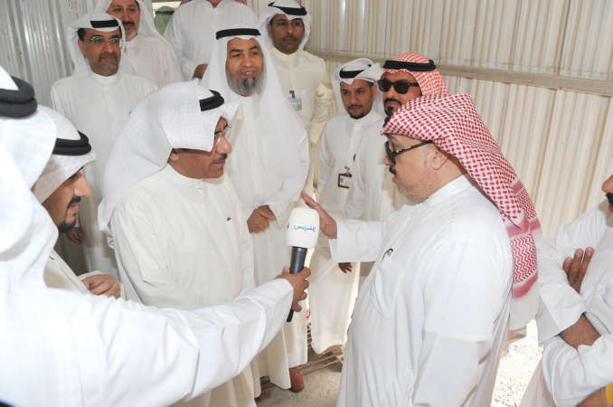مبدر الوقيان ومعلي الحبيل يستمعان الى ملاحظات المواطنين	قاسم باشا﻿