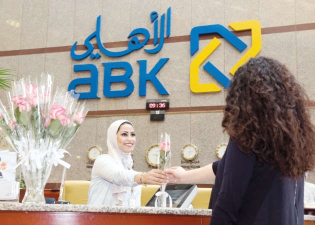 مشاركة العملاء فرحة عيد الام﻿