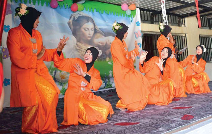جانب من احتفالات الكتيبة الماليزية بعيد الاممحمود الطويل﻿