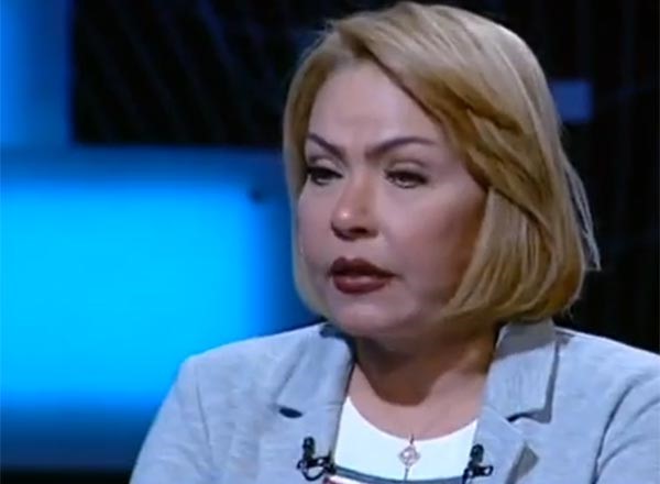 بالفيديو.. لوسي: لما بقول لابني طالعة أرقص بيقولي هزي كويس