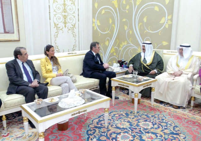  سمو الشيخ ناصر المحمد مستقبلا رئيس جمهورية البوسنة والهرسك السابق﻿
