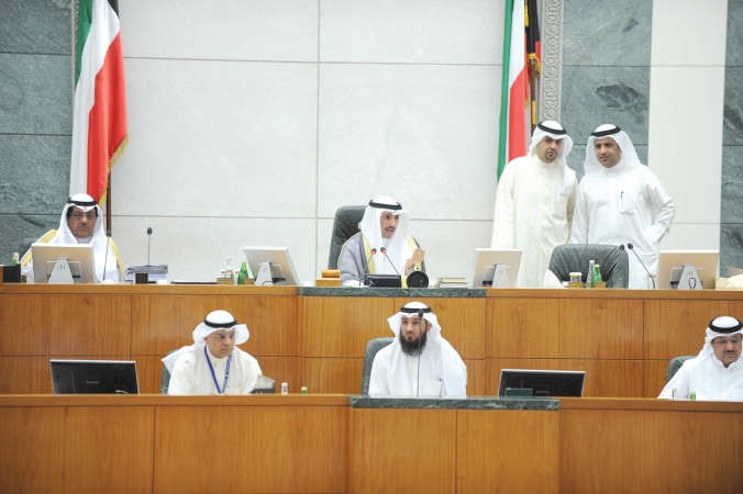 رئيس مجلس الامة مرزوق الغانم ونائبه مبارك الخرينج وانس الصالح ودعودة الرويعي على المنصة وتبدو الامانة العامة هاني الشمري