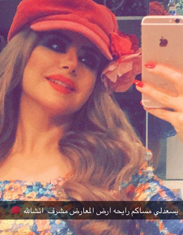 شاهد.. صور حليمة بولند وهي "تقيس" ملابسها الجديدة تحدث ضجة على مواقع التواصل 