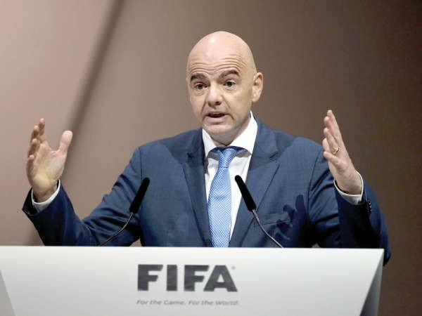 رئيس الاتحاد الدولي لكرة القدم فيفا جياني انفانتينو