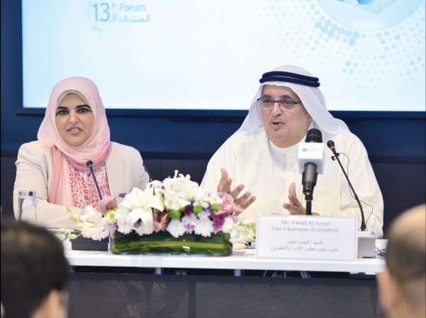 العيار وايمان العوضي خلال المؤتمر الصحافي عقب العمومية﻿