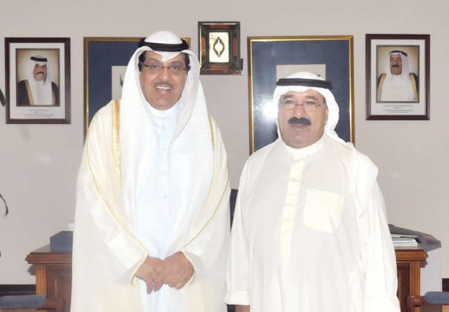 الشيخ ناصر صباح الاحمد مستقبلا مبارك الخرينج ﻿