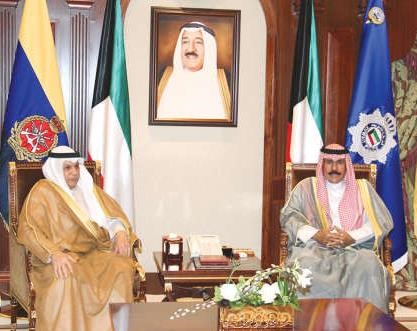 سمو ولي العهد الشيخ نواف الاحمد مستقبلا الشيخ خالد الجراح﻿