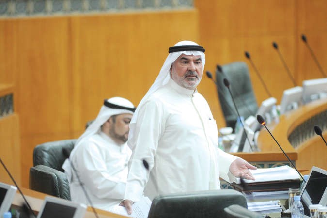 صالح عاشور﻿
