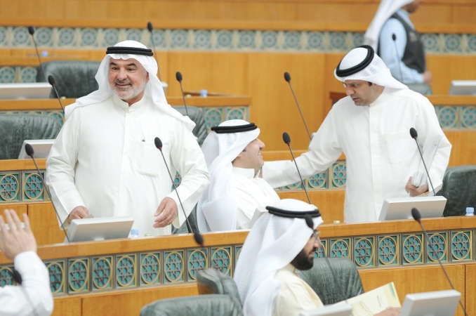 صالح عاشور وفيصل الكندري وسلطان اللغيصم﻿
