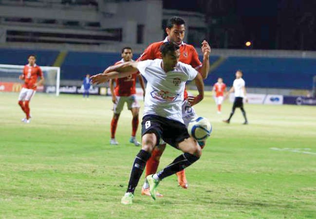 لاعب الاهلي احمد فتحي تالق امام ديروط 