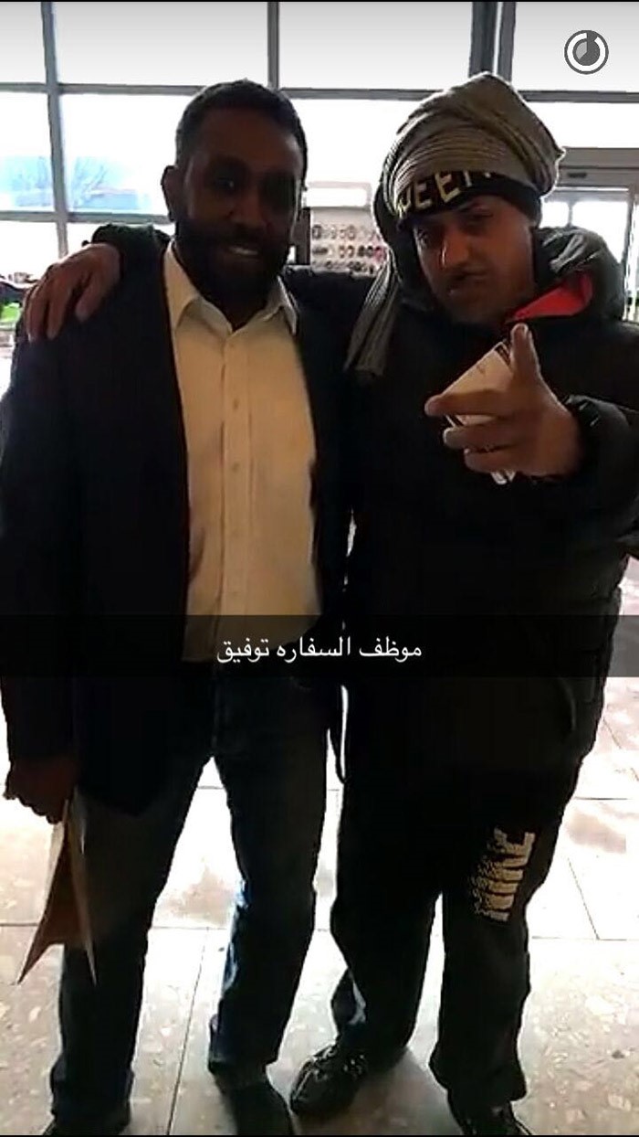 بالصور.. "أبو رفعة" يعود من لندن الى أمن الدولة .. والداخلية: سنلاحق كل من تسول له نفسه المساس بالذات الأميرية والثوابت الوطنية في الداخل والخارج