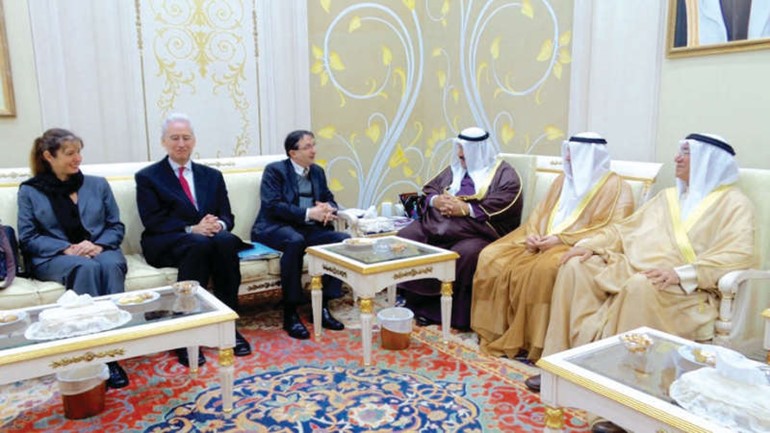 سمو الشيخ ناصر المحمد مستقبلا ولف غانغ اماديسوس برولهارت﻿