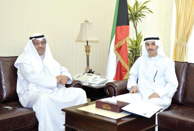 مبارك الخرينج مستقبلا السفير ايمن العدساني﻿