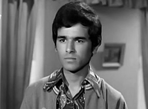 بالصور.. محمد العربي مختلف تماما في أحدث ظهور له بعد غياب طويل