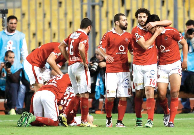 لاعبو الاهلي يطمحون للفوز على الشرطة