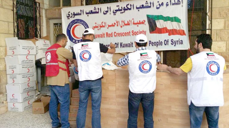 جمعية الهلال الاحمر الاردني توزع مساعدات على الاسر السورية اللاجئة ﻿