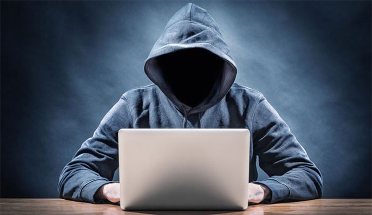 "البنتاغون" يطلق مسابقة بـ150 ألف دولار لقراصنة الإنترنت