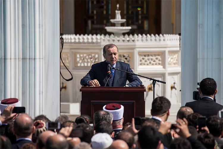 أردوغان يدشن مسجداً ضخماً قرب واشنطن