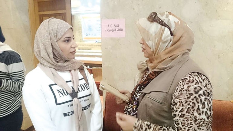  فاطمة الناصر مع الزميلة هناء السيد