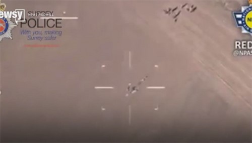 بالفيديو.. أطفال يساعدون الشرطة بتعقب أحد اللصوص 