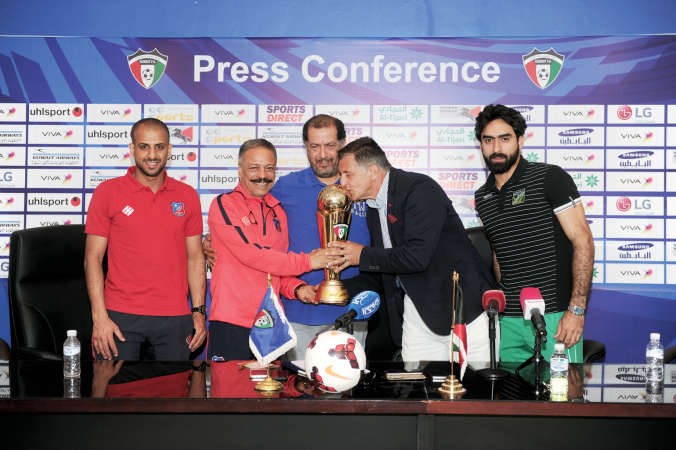 بونياك وعبدالله والموسوي وحاكم والزميل طلال المحطب خلال المؤتمر الصحافي هاني الشمري
