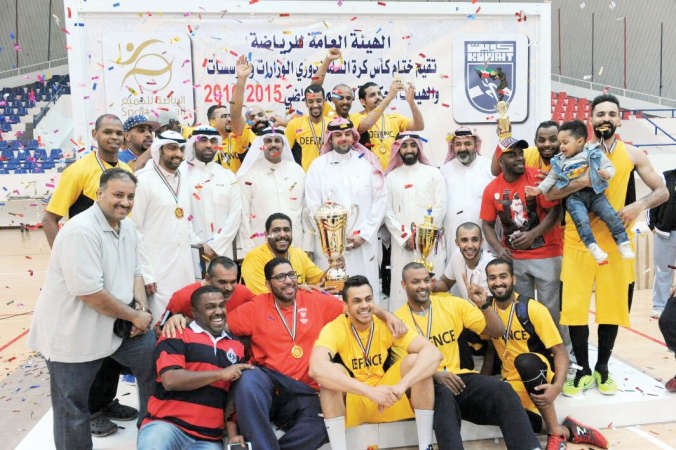 فرحة الفريق البطل باللقب 