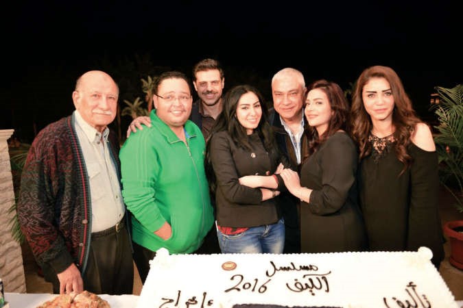 اسرة مسلسل الكيف تحتفل ببداية التصوير	شريف عبدربه﻿