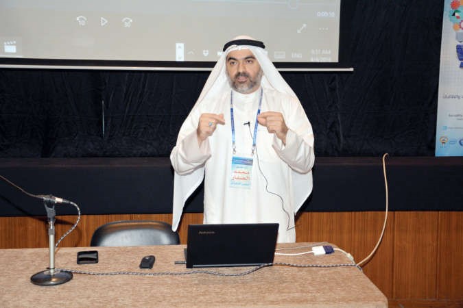 د محمد الصفار خلال اللقاء﻿