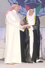  تكريم العميد عادل الحشاش ﻿