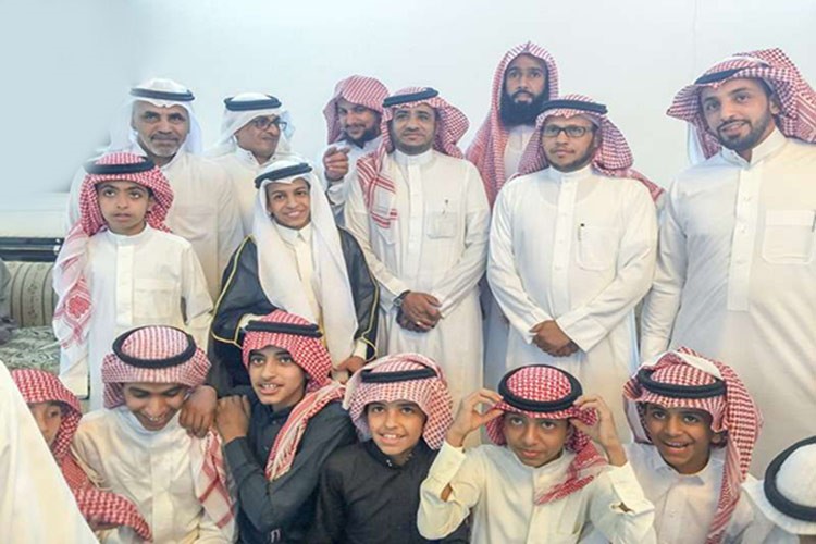 بالفيديو والصور.. حفل زفاف أصغر عريس في السعودية.. ومدرسته تمنحه أسبوع عسل