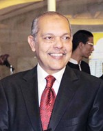 هشام عنبة﻿
