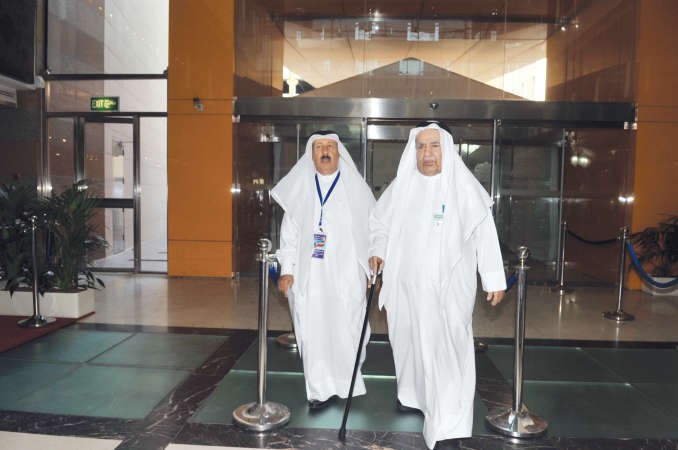 علي الغانم وجواد بوخمسين 